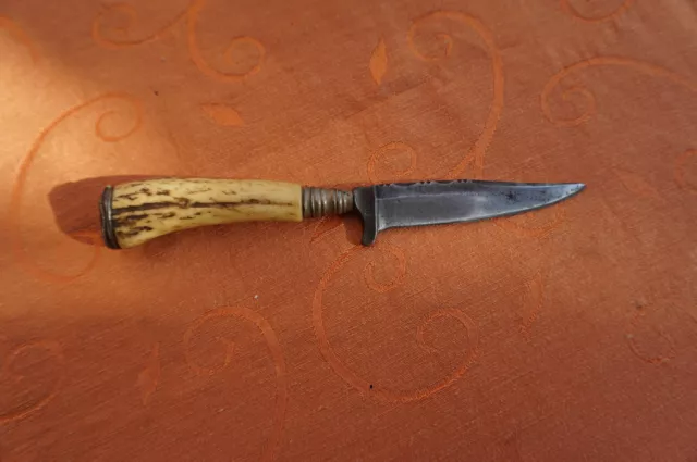 Coltello da caccia, pisolino da caccia, GG. Coltello Brunner A.W.JQ manico corno di cervo, antico vintage Coltello da caccia, pisolino da caccia, GG. Coltello Brunner A.W.JQ manico corno di cervo, antico vintage
