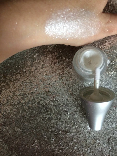 Fard à Paupières INNOXA OMBRE DIVINE - Gris Volcanic, 3g - Pour Yeux Sensibles, Longue Tenue