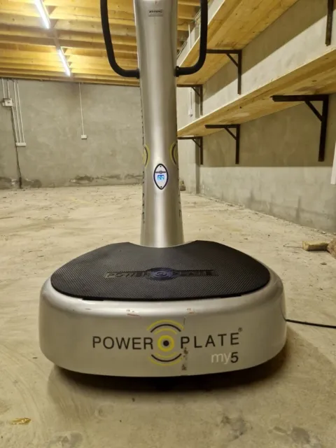 Power Plate My5 - Silver - Easy to use - excellent working condition! 2