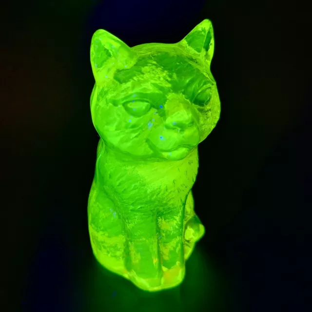 Vaseline  Glass Cat Czech Uranium Clear Glass Figurine Uranum Depression Glass