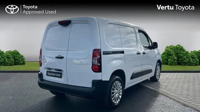 2026 TOYOTA PROACE 1.5D 100 Icon Van PANEL VAN DIESEL Manual £22,794.00 ...