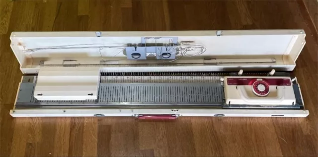 Brother knitting machine KH-230 Not tested and treated as junk.without a box JP