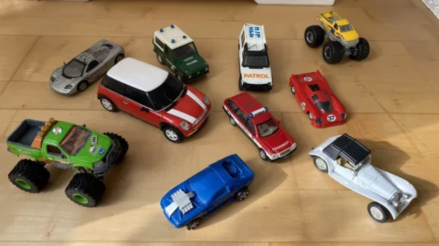 Konvolut Model Autos Sammlung alte Auto Sammlung 15-10 cm Welly Matchbox ua