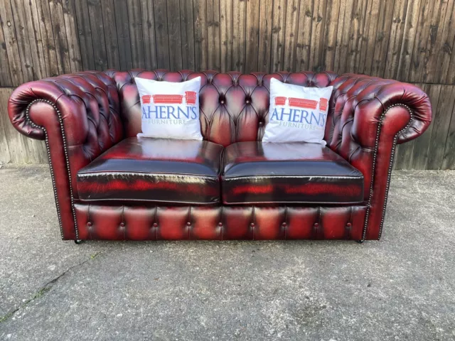 *Vintage Oxblood Leather Chesterfield sofa 2 Seater FREE DELIVERY 🚚*