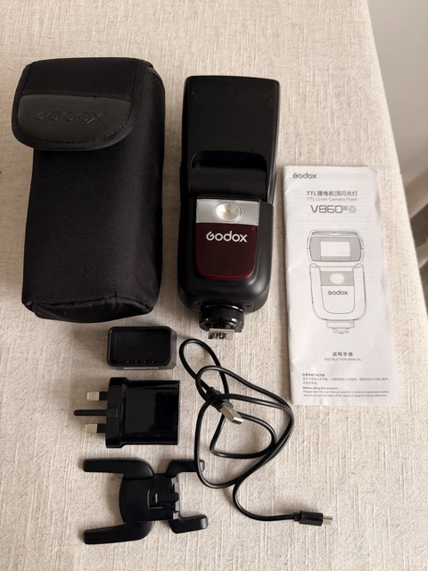 Flash Godox V860II-N TTL Con Batteria Li-Ion 11.1V/2000mAh – GN60, HSS 1/8000s, Riciclo 1.5s, Sistema Wireless 2.4G Per Nikon