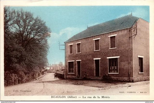 15862 cpa 03 Beaulon - La Rue de la Mairie