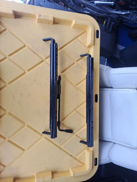 Porsche used 911 Runner Recaro Scheel? Seat Rails 2 pieces for 1 seat Porsche used 911 Runner Recaro Scheel? Seat Rails 2 pieces for 1 seat