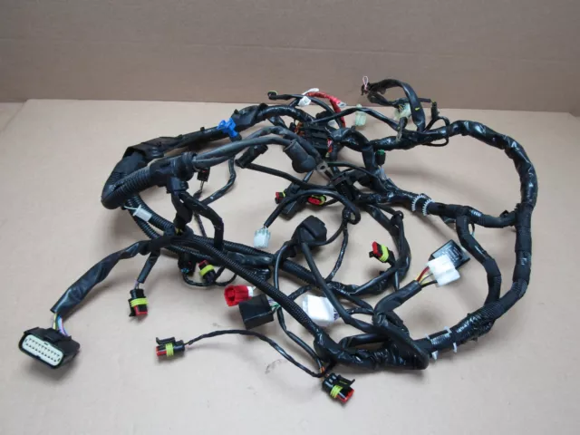 Piaggio Vespa Primavera 125 ABS 2022 803 miles wiring loom harness (12470)