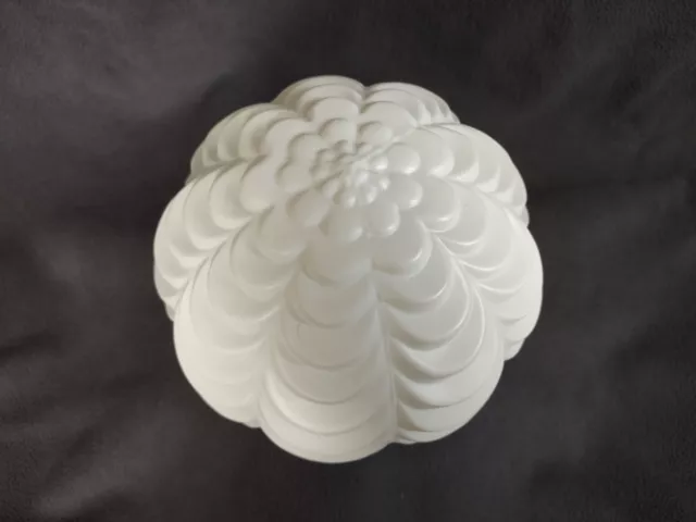 6" Frosted Draped White Light Globe 3-1/8" Fitter