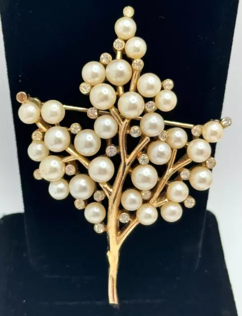 Vintage Crown Trifari Signed Faux Pearl Tree Gold Tone Brooch Pin