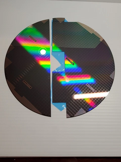 8" SILICON WAFER 200mm Sliced 5 PCS Engineering Test Chips Photolithography A-2