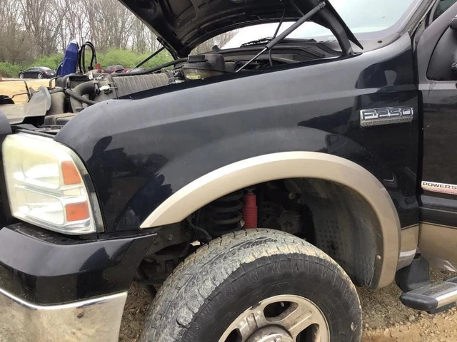 Driver Left Fender With Wheel Lip Moulding Fits 00-05 EXCURSION 3715501