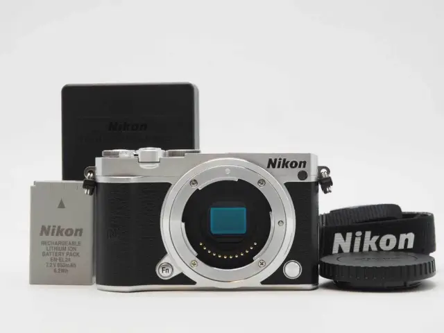 Nikon1 J5 20.8MP Mirrorless Digital Camera Silver 2498 Shots [Near Mint] #Z00551