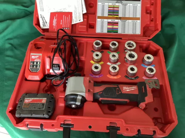 Milwaukee Cable stripper, 18V, 2935-20