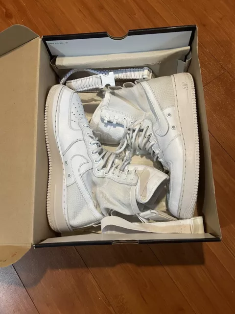 Nike SF  AF1 Special field Air Force One Triple White Sz 10 Complexcon