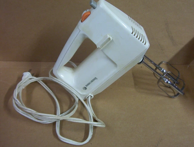 VINTAGE BLACK & Decker 3-Speed Portable Handheld Mixer M24S With