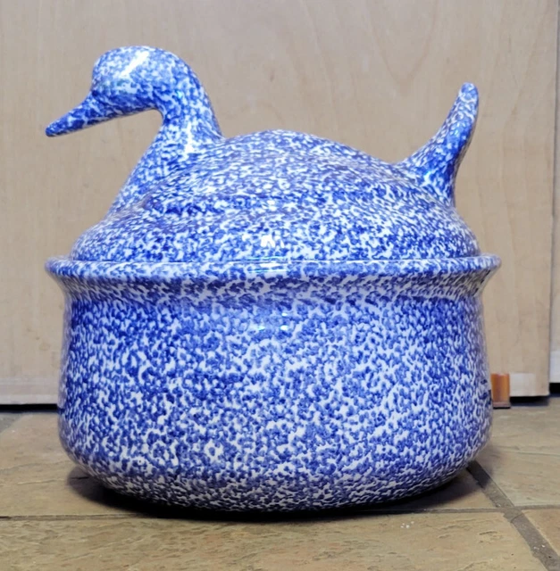 LARGE BLUE AND White Sponge Duck on a nest soup tureen, candy dish