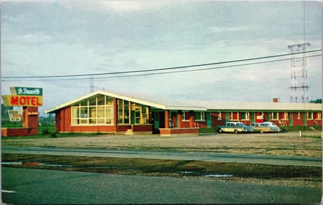 Le Deauville Motel, Trois Rivieres Quebec Vintage Postcard L12