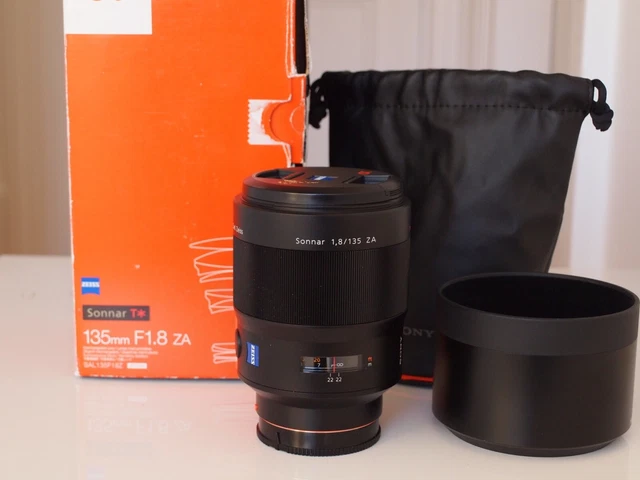 Sony Zeiss Planar 135mm F1.8 lens, Sony /Minolta A mount