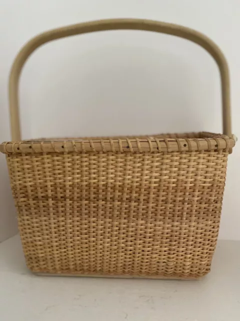 Nantucket Style Basket with Dividers for Cutlery