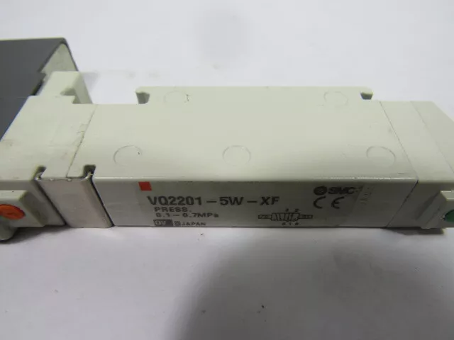 SMC VQ2201-5W-XF Double Solenoid Valve 4-Way  USED 3