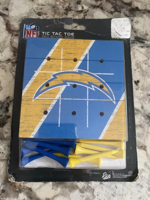Vintage Packers vs Vikings Play Football Tic Tac Toe Game w Mini Helmets  1999