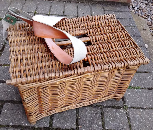 ANTIQUE Beautiful Little Vintage Wicker Fishing Basket Storage 1920 - 30's  VGC