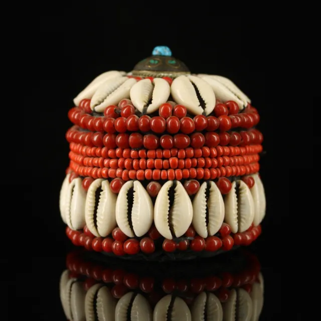 Treasure handmade woven inlaid gemstone shell jewelry box
