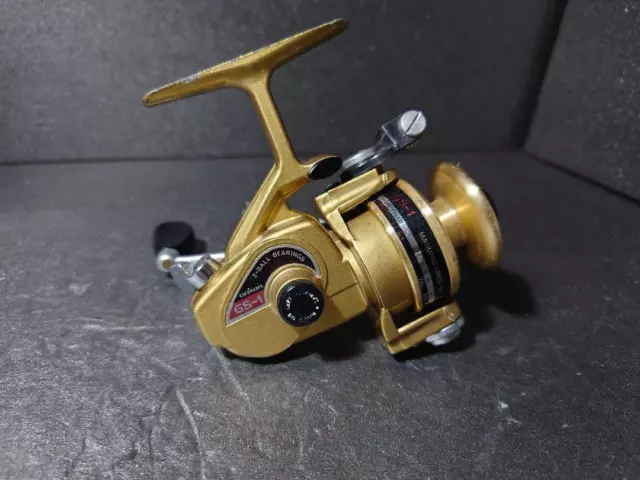 VINTAGE DAIWA GOLD SERIES GS-3 Spinning Fishing Reel Quality Made