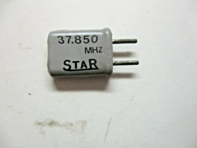 STAR Radio Crystal 37.850 MHz 1mm / 0.04in X 6mm long X 5mm Spaced Leads Vintage