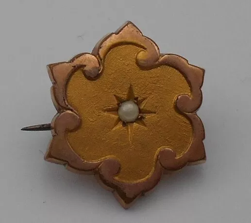 Ancienne Broche Des Annees 20 Hexagonale Avec Perle Plaquee Or