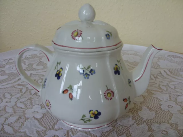 Villeroy And & Boch Petite Fleur Teapot  Approx  1.1/2 Pints .