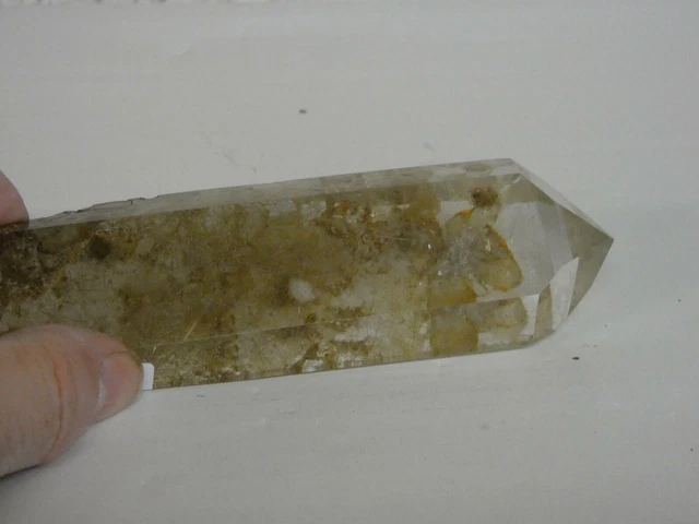 Bergkristall mit Einschlüssen
