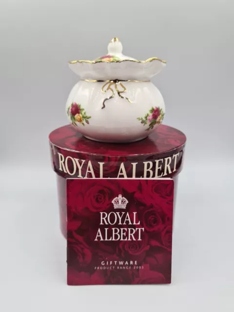 Vintage Royal Albert 1962 Old Country Roses Dorothy Box Lid Original Box (1)