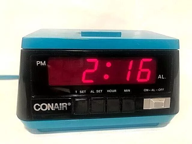 Vintage Conair Blue Alarm Digital clock Model CL2001 120V Tested Working - EUC