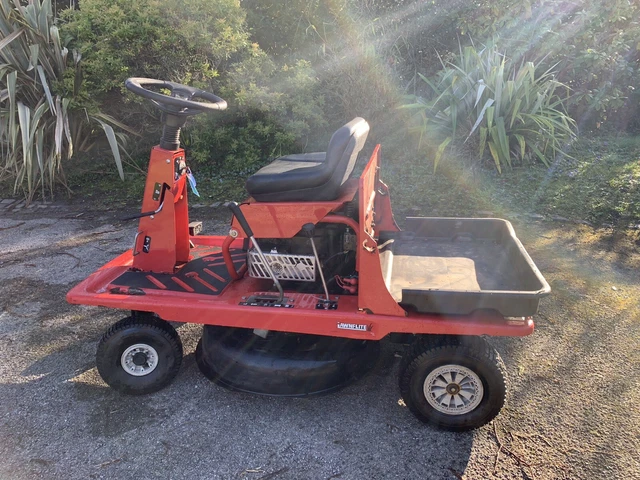 Lawnflite 404 ride top on mower