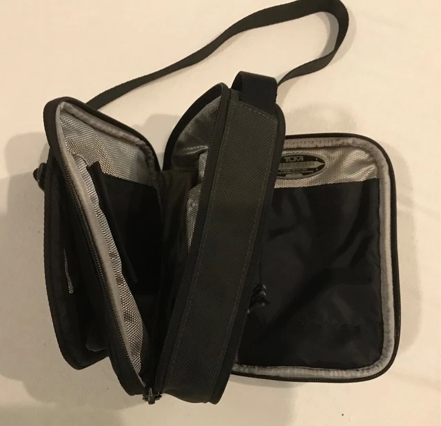 TUMI Mens Pocket Bag Small Black 2