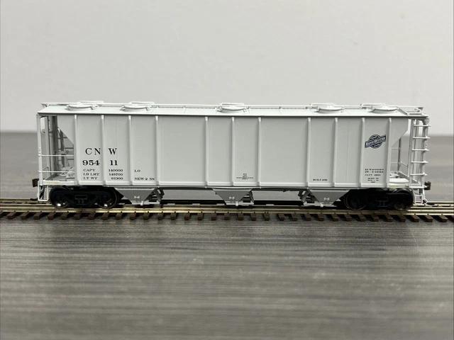 Athearn Genesis RTR HO ATHG7604 PS 2893 Covered Hopper Chicago North West #95411