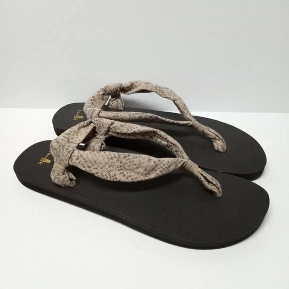 Sanuk, Shoes, Sanuk Black Flip Flops