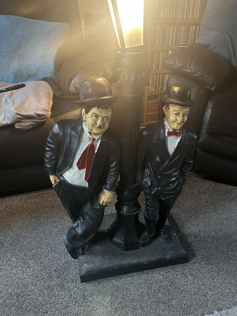 VINTAGE LAUREL N Hardy Lamp post Light / indoor lamp