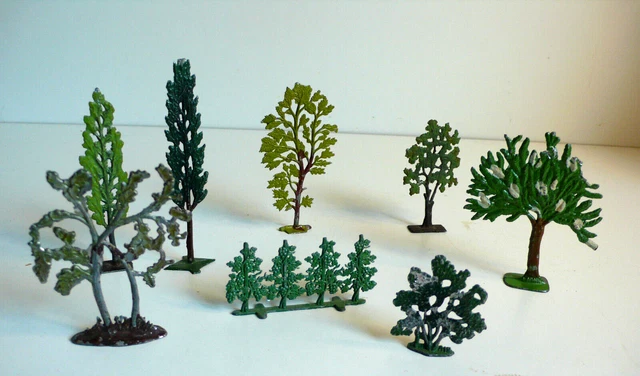 CBG DÉCORS PLOMB PEINT LOT DE 8 ARBRES Ht 10 cm TRÈS BON ÉTAT
