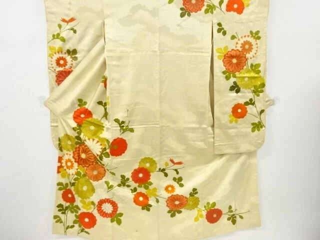6877562: Japanese Kimono / Antique Furisode / Embroidery / Kiku