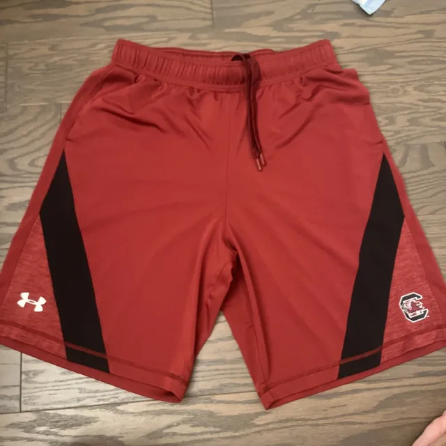 South Carolina Gamecocks Under Armour Heatgear Athletic Shorts Mens Maroon Red L