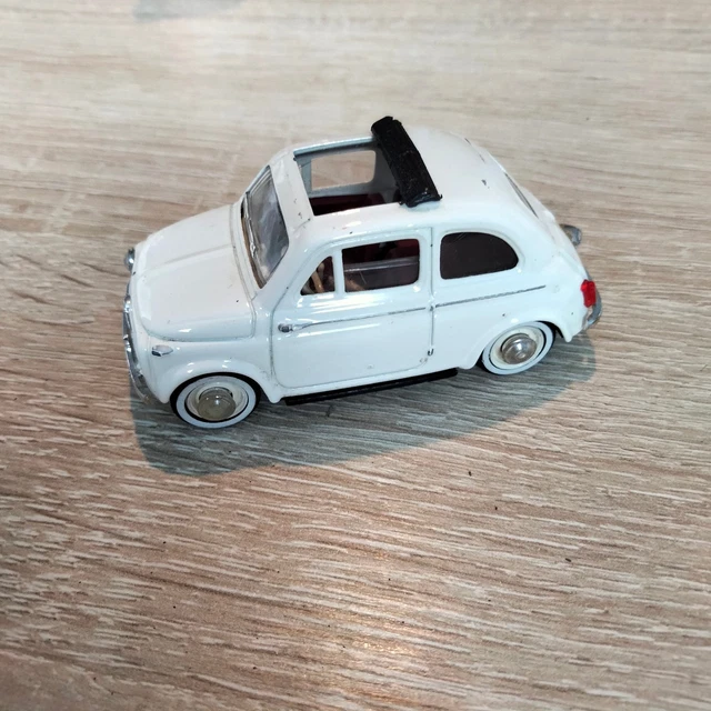 SOLIDO 1/43 FIAT 500 1957 Réédition SOLIDO 1/43 FIAT 500 1957 Réédition