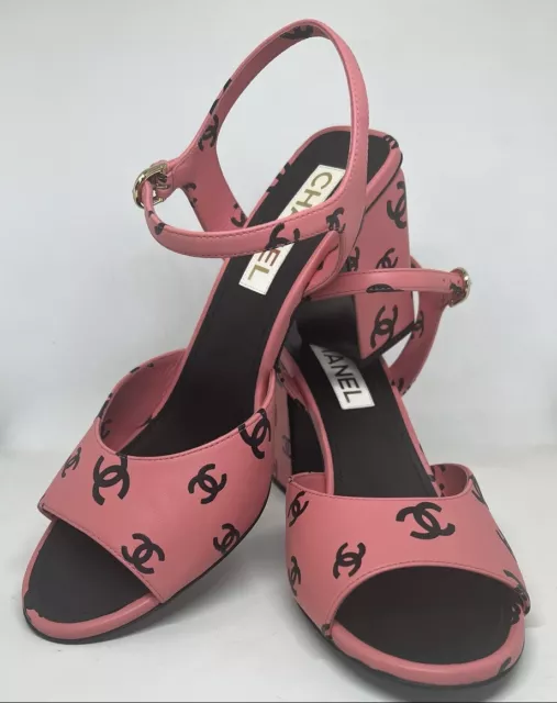 CHANEL CRAZY CC Logo Leather Sandals Pink 41.5 NIB With Receipt