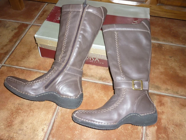 Bottes Chaussures Femme Fille Marque Larisa Tres Comme Neuves Cuir Marron 40