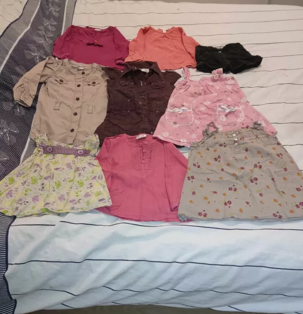 Lot de 9 vêtements fille taille 3 ans