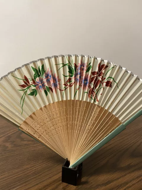 8 inch green paper and wood hand held fan