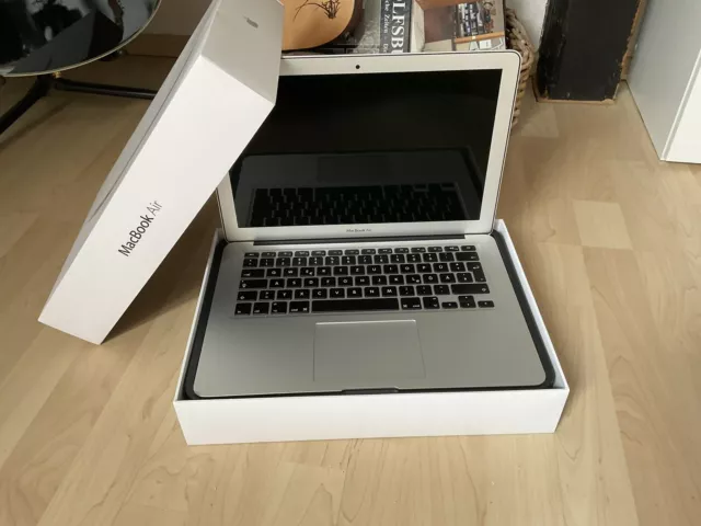 Apple MacBook Air A1466 33,8 cm (13,3 Zoll) Laptop - MD761D/B (Juni, 2014)