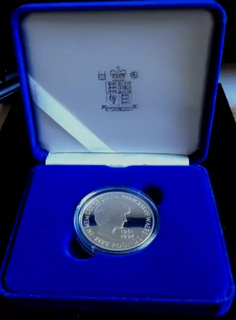 1999 £5 "Diana Memorial" .925 silver proof, box, capsule, certificate, excellent
